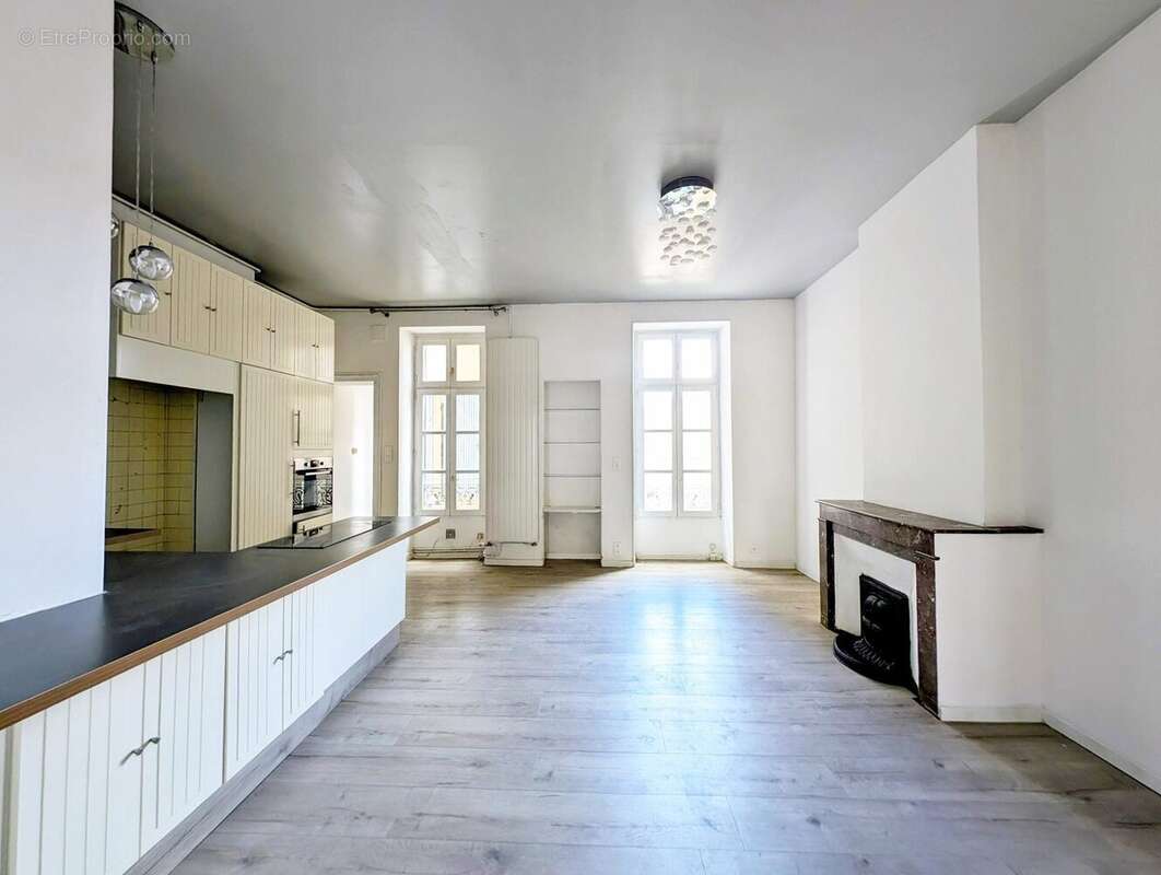 Appartement à NIMES