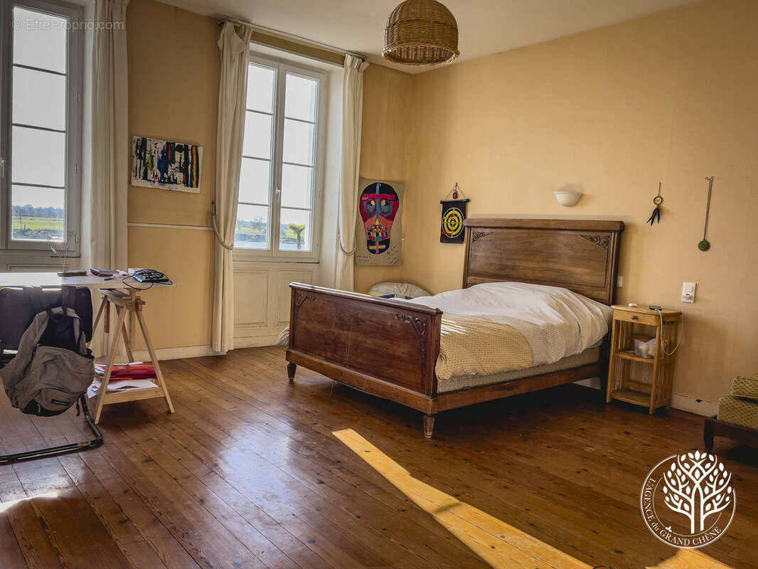 Maison à TONNAY-CHARENTE