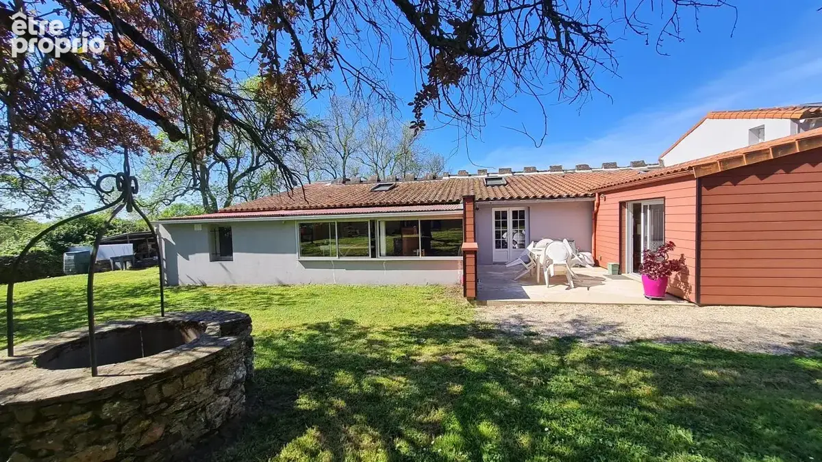 Maison 160 m² à Le Landreau  - photo 2
