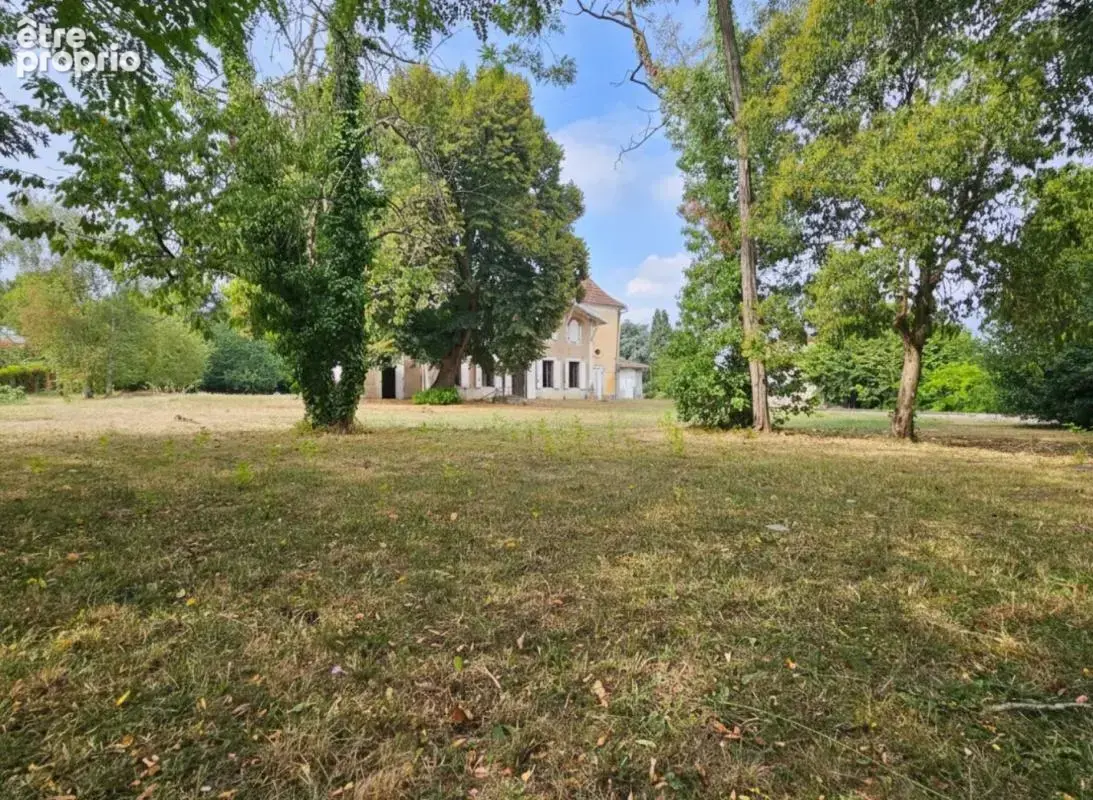 Maison 315 m² à Clairac  - photo 1