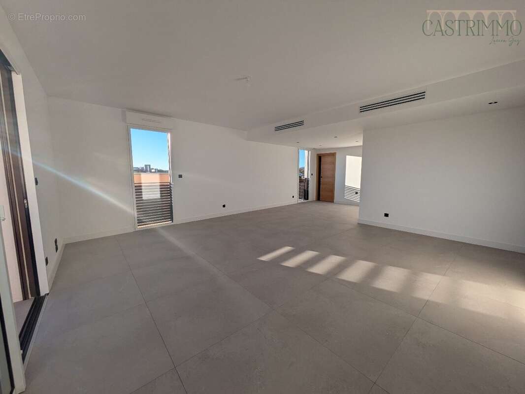 Appartement à CASTRIES