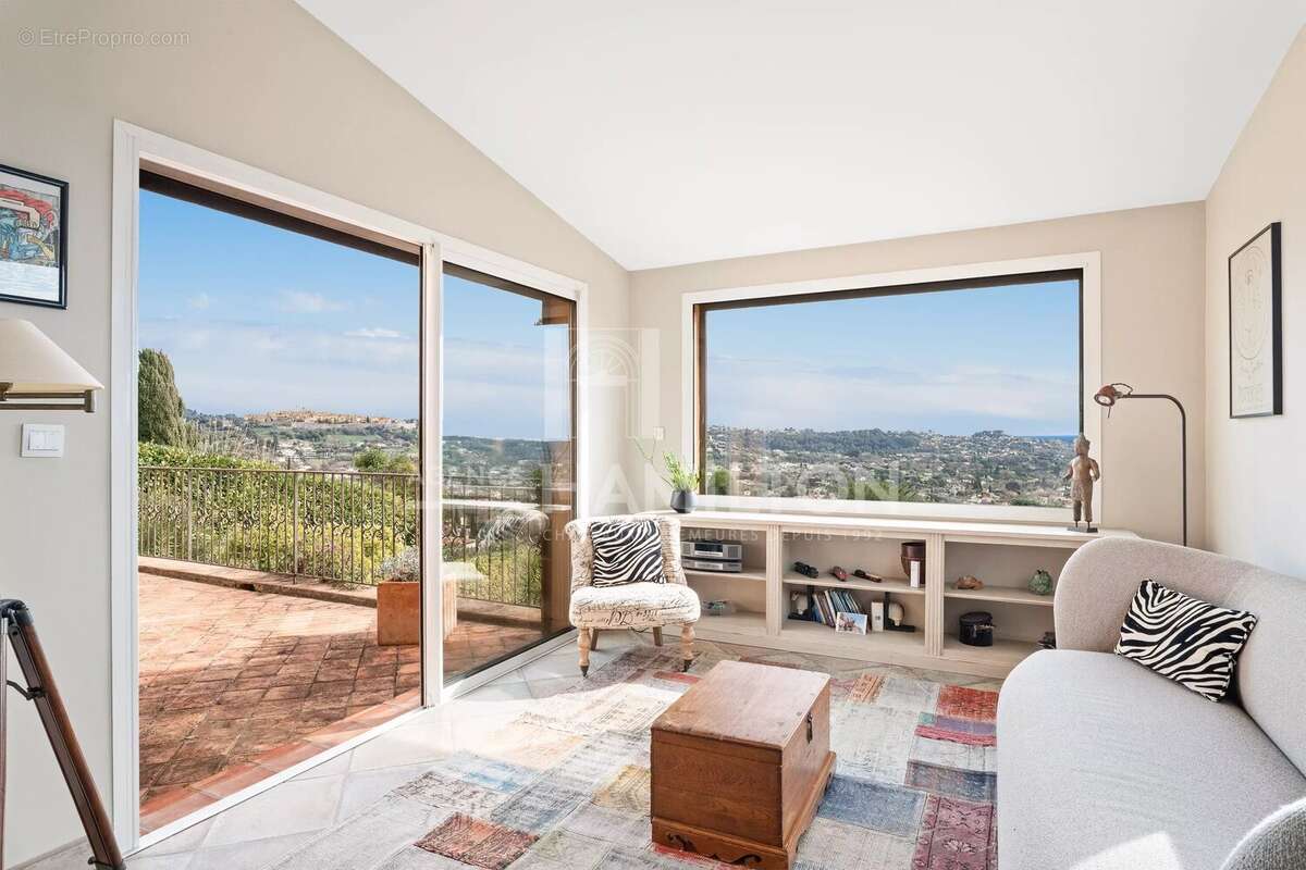 Maison à LA COLLE-SUR-LOUP