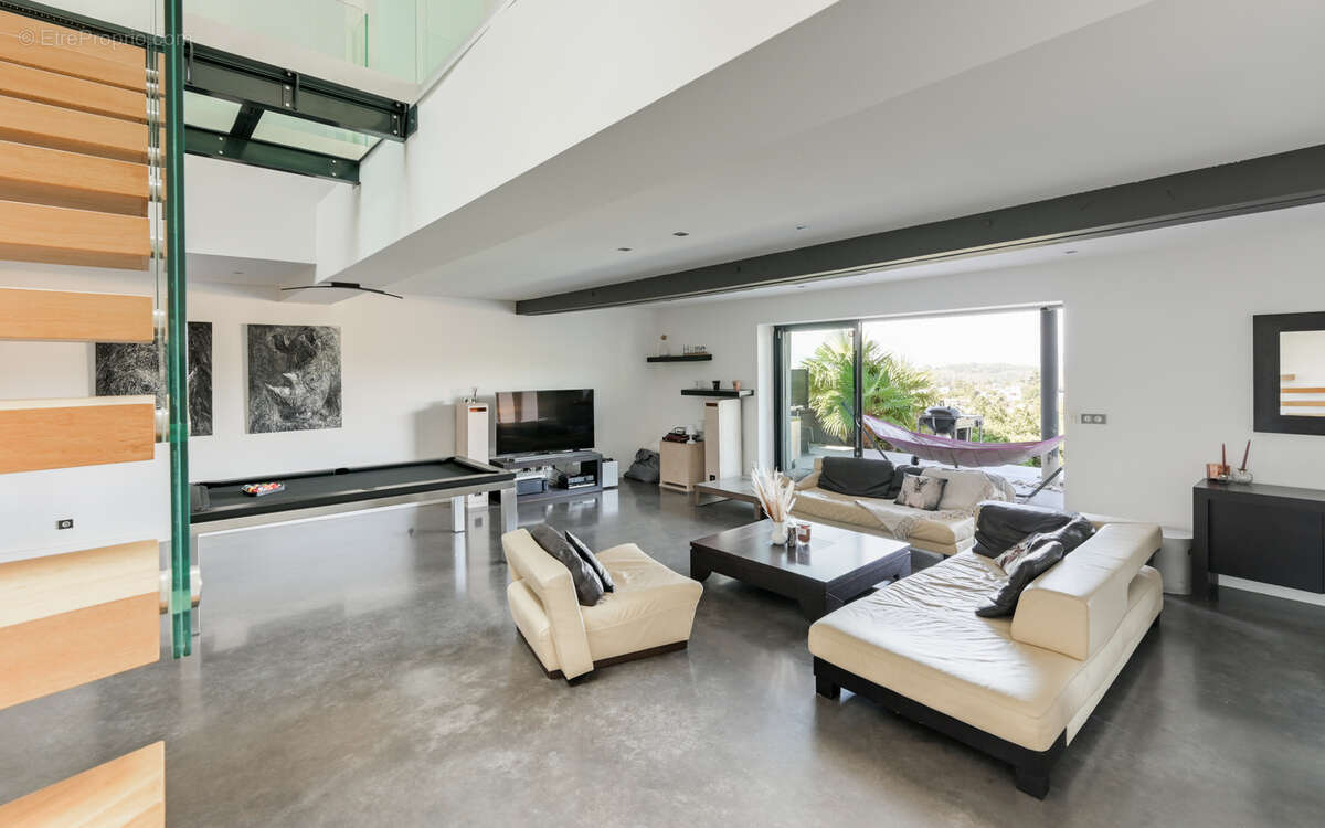 Maison à CHAMPAGNE-AU-MONT-D&#039;OR