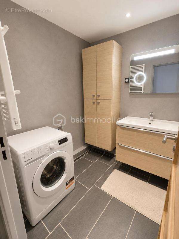 T4 de 78 m² avec ascenseur, balcon, cave et vue panoramique sur les Pyrénées - photo 5