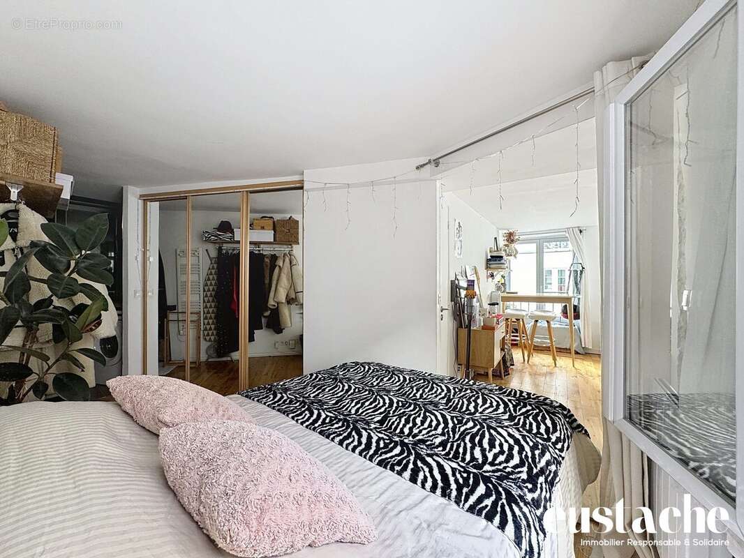 Appartement à PARIS-2E