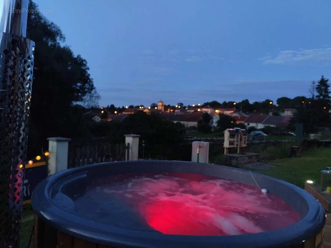 Maison à REGNEVELLE