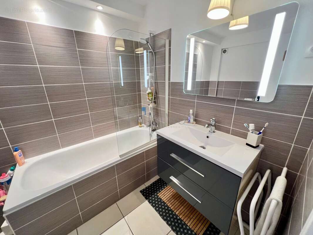 Appartement à FREJUS