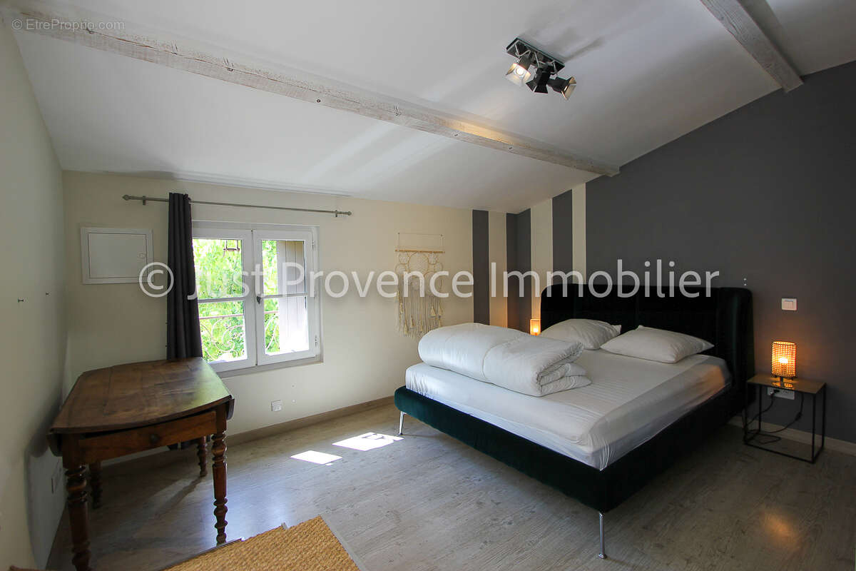 Maison à LE BARROUX