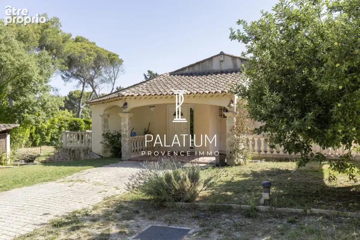 Propriété provençale de 209 m² – Environnement calme et verdoyant, Ventabren - photo 6