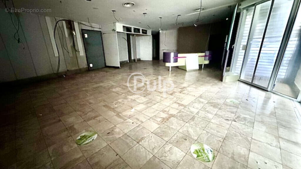 Commerce à ELEU-DIT-LEAUWETTE