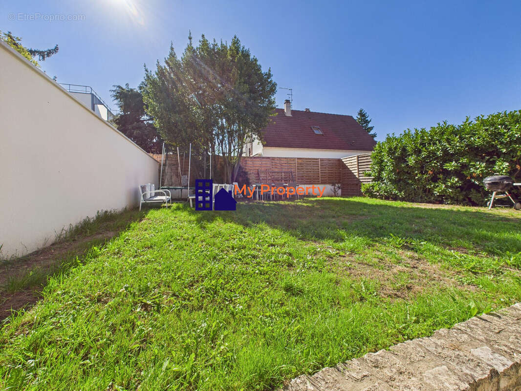 Maison à HOUILLES