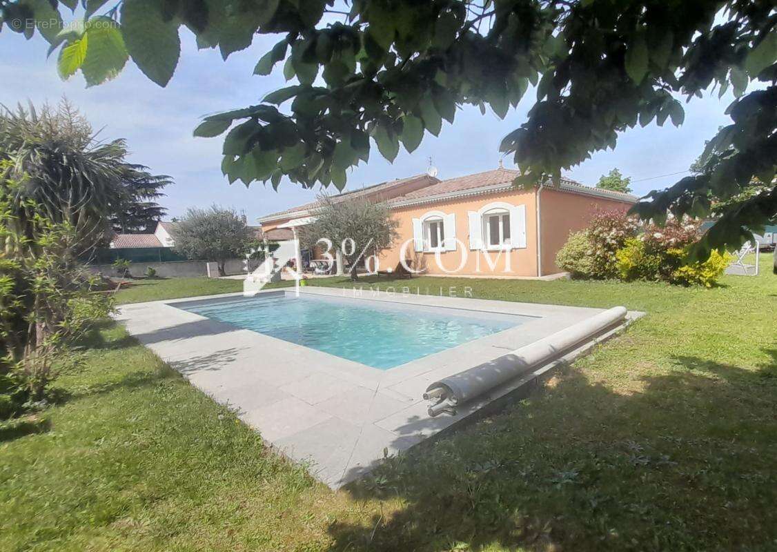 Maison à CHATEAUNEUF-SUR-ISERE