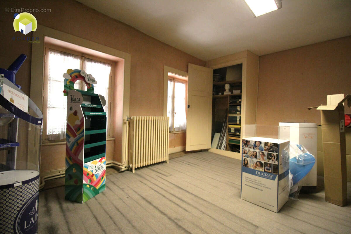 Appartement à MEZERIAT