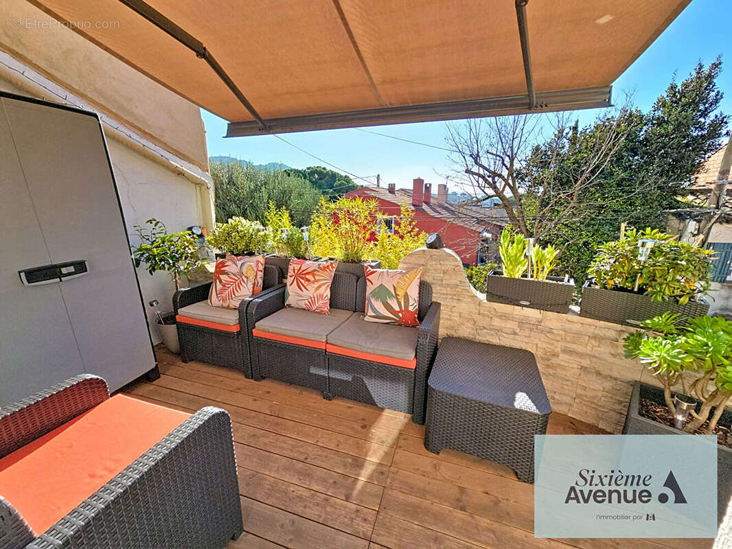 Appartement à SIX-FOURS-LES-PLAGES