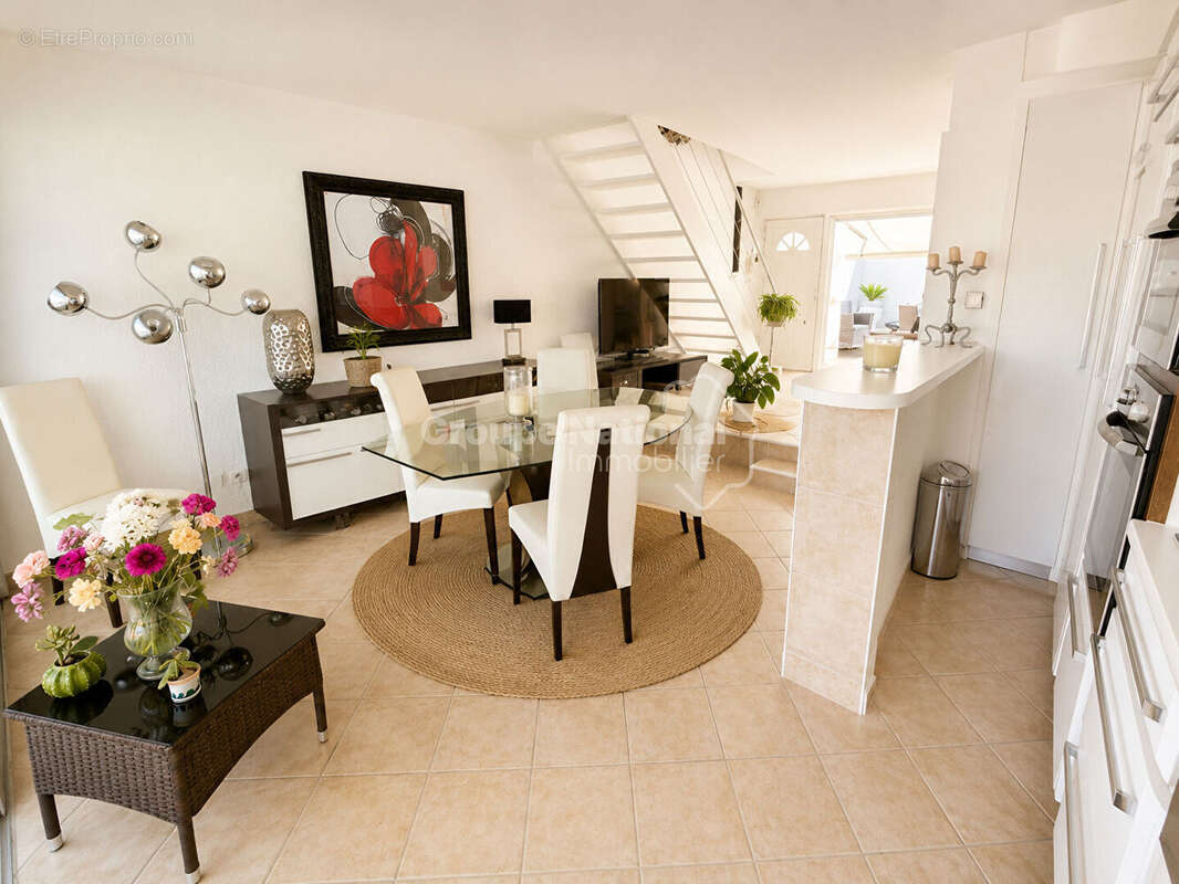 Charmante marina en duplex avec appontement large et garage - photo 6