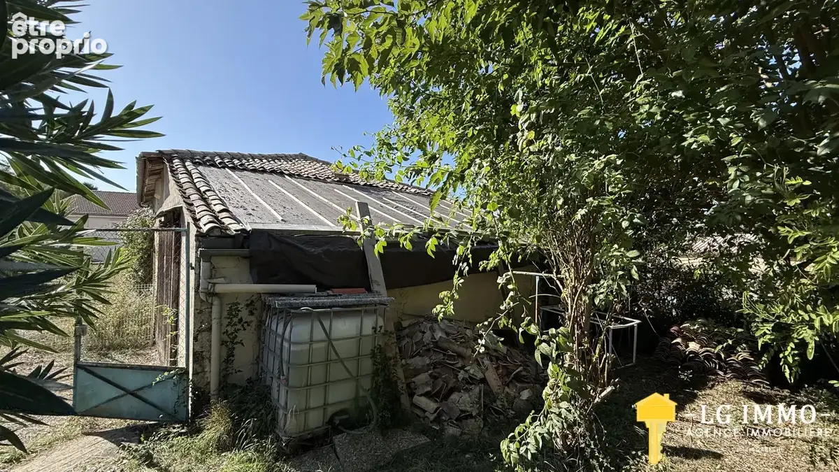 Dépendance en pierres avec garage et jardin clos  beau potentiel   centre ville - photo 3