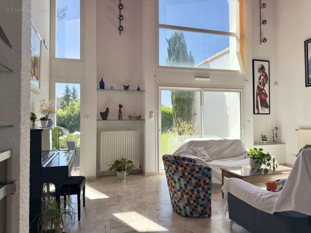 Maison à BOUGUENAIS