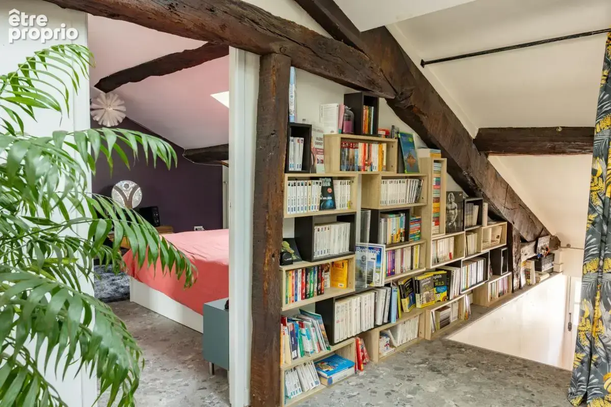 Appartement T4 atypique - photo 5