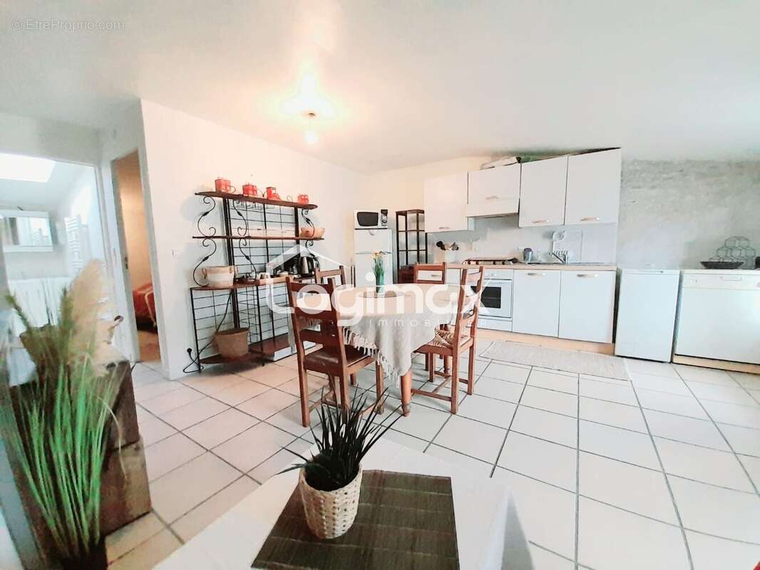 Maison 210 m² à Salles-Sur-Mer  - photo 23