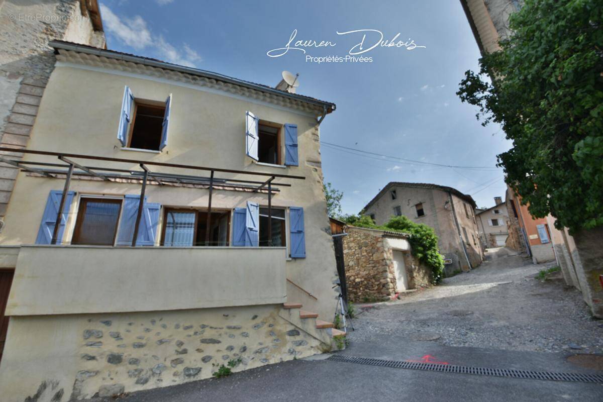 Maison à TURRIERS