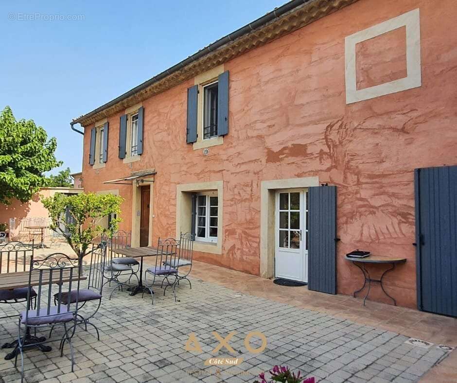Ledenon - mas provençal d'exception - 1 000 m² habitables - parcelle 2 hectares - piscine - 2 mas indépendants - 7 suites + appa - photo 3