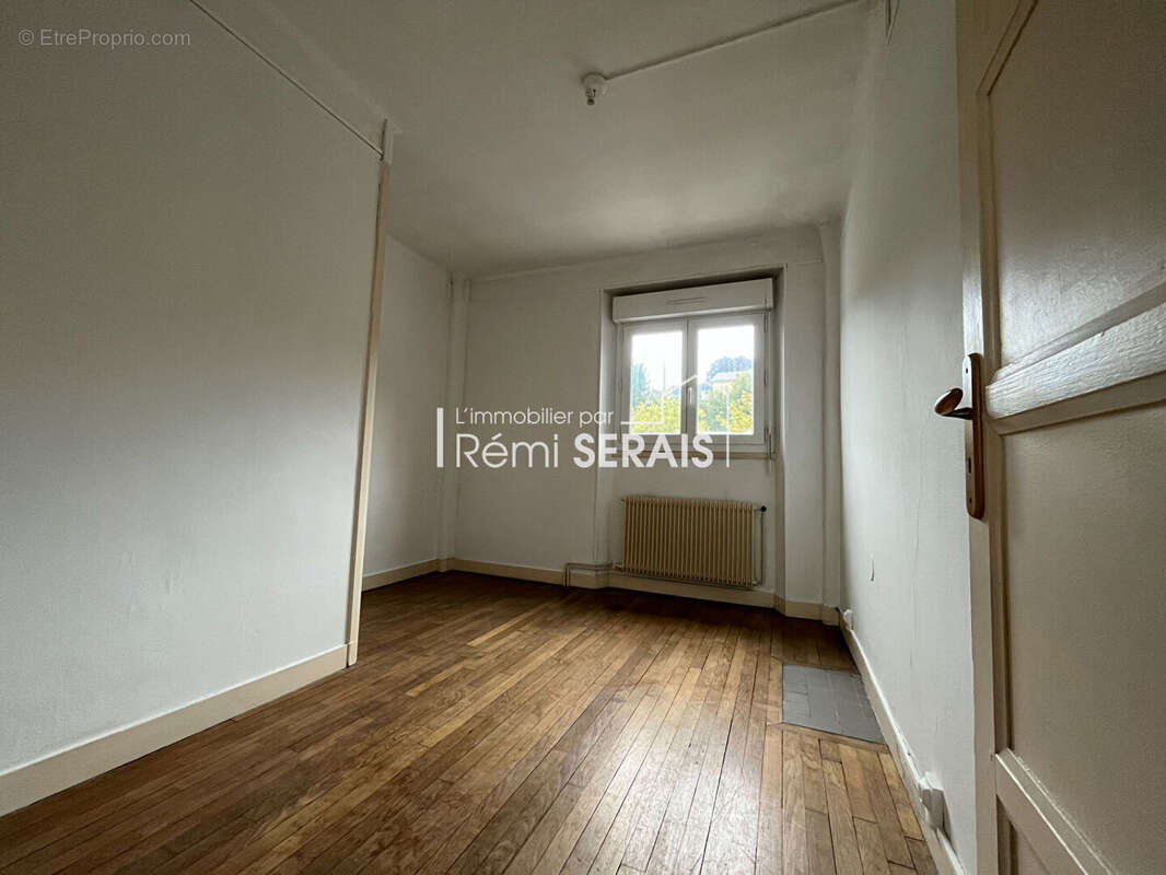 Maison à CONDE-SUR-NOIREAU