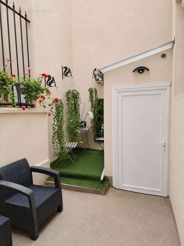 Appartement à PARIS-18E
