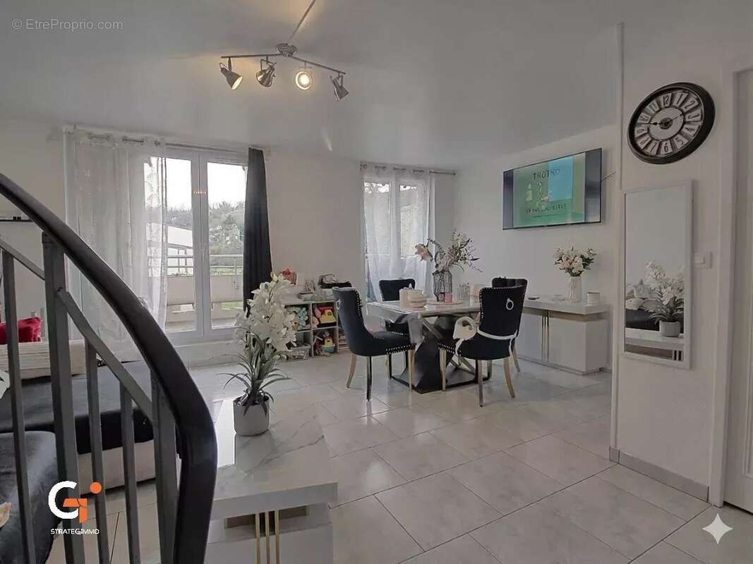 Appartement à ARQUES-LA-BATAILLE