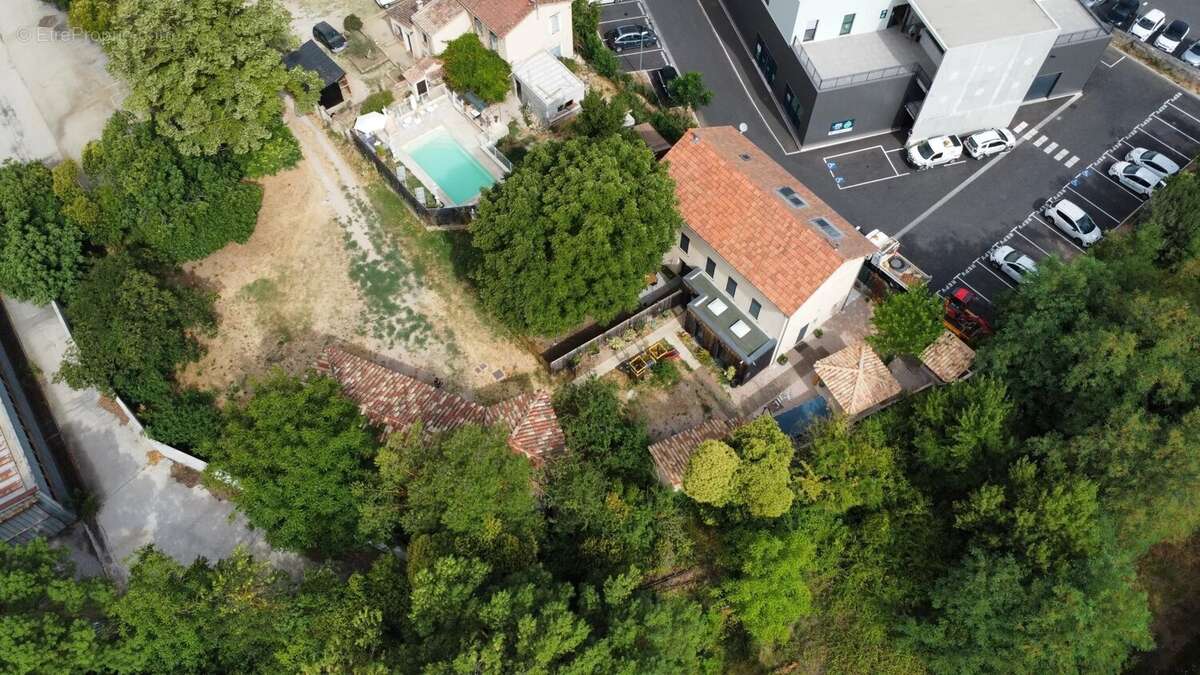 maisons mitoyennes et terrain constructible – Brignoles - photo 2
