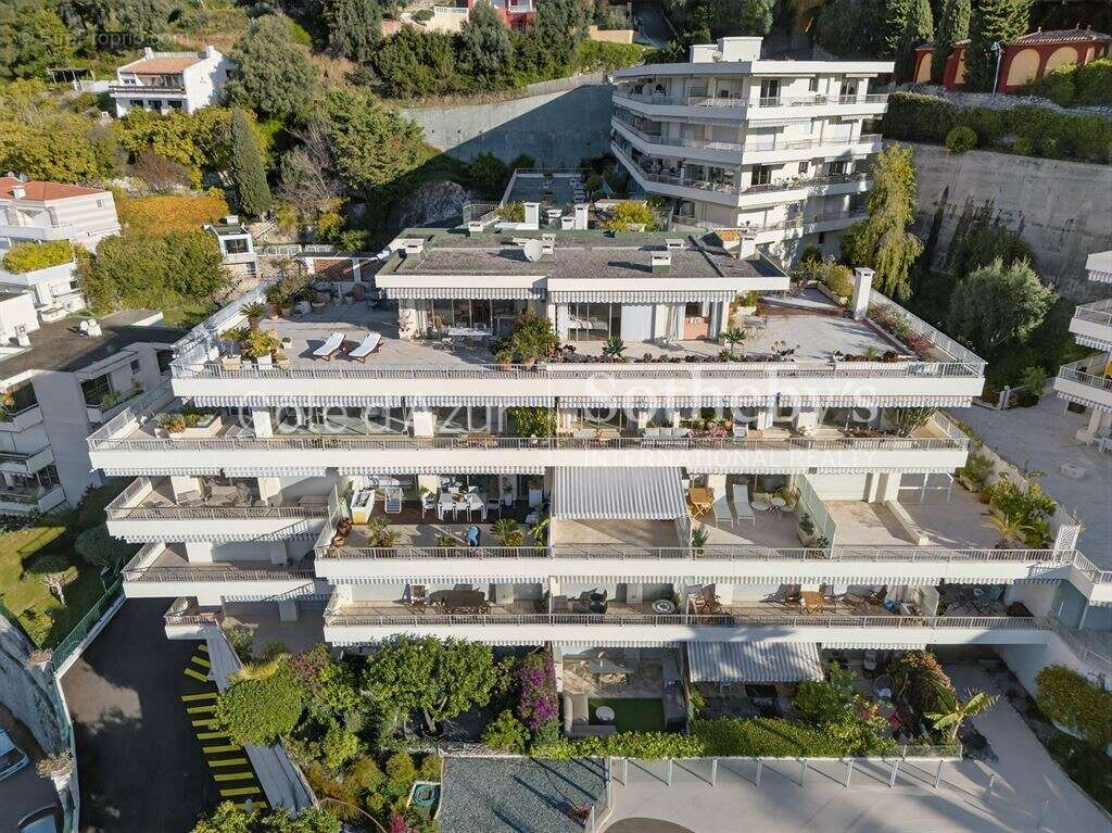 Menton Garavan penthouse duplex vue mer terrasses résidence luxe piscine garage - photo 19