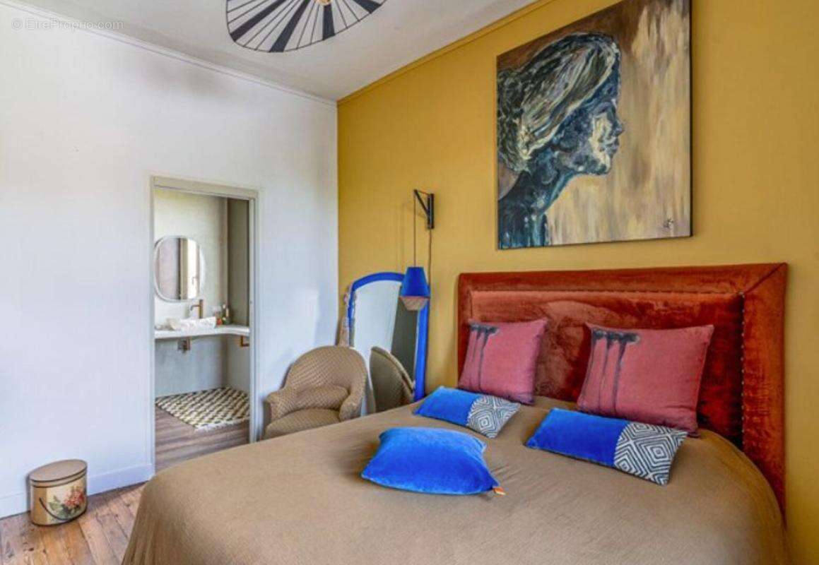 Maison à VILLENAVE-D'ORNON