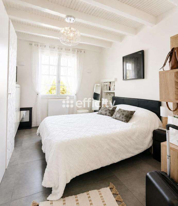 Maison 184 m² à Cernay  - photo 6