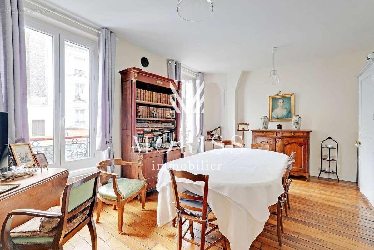 Appartement à PARIS-18E
