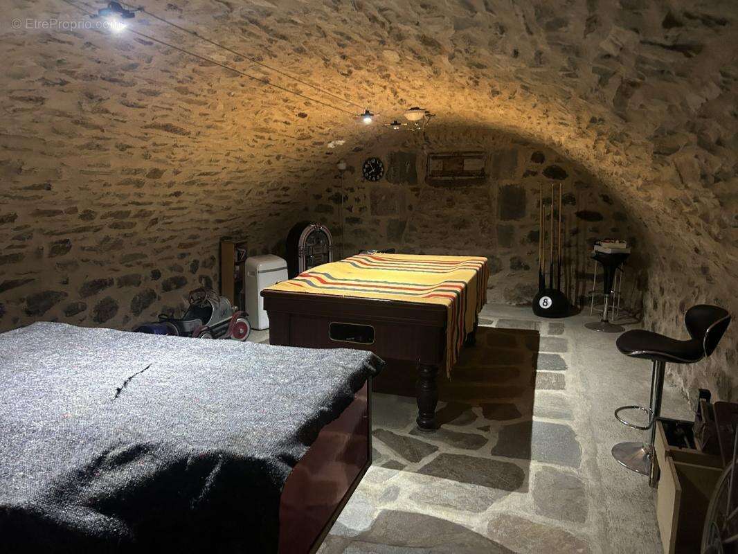 Maison à MUR-DE-BARREZ