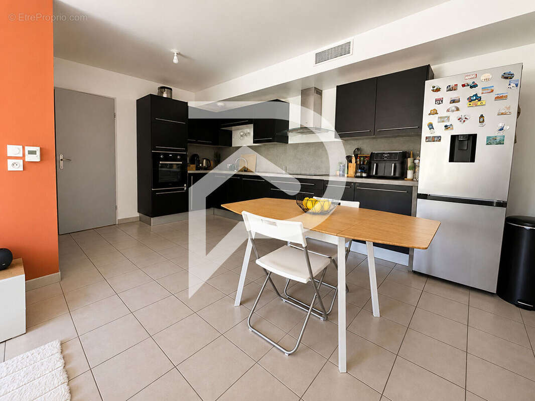 Appartement T3 avec terrasse, jardin et garage - photo 3