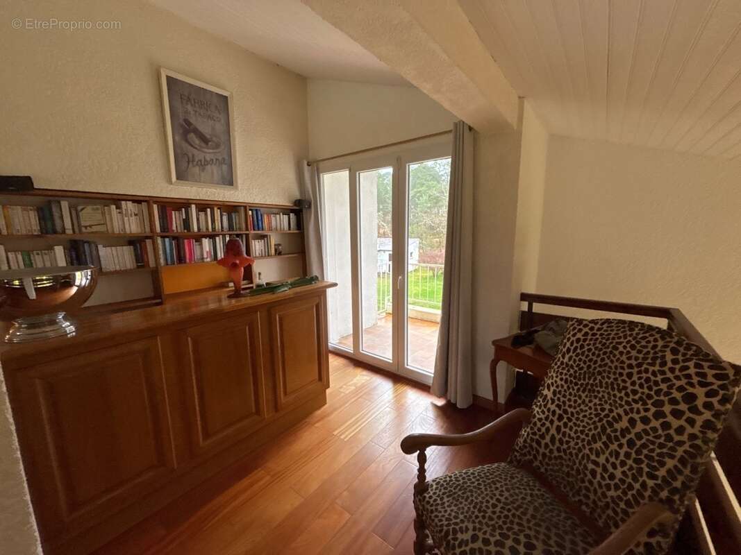Maison à MILLY-LA-FORET
