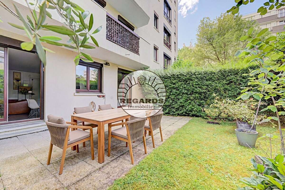 Appartement à MONTROUGE