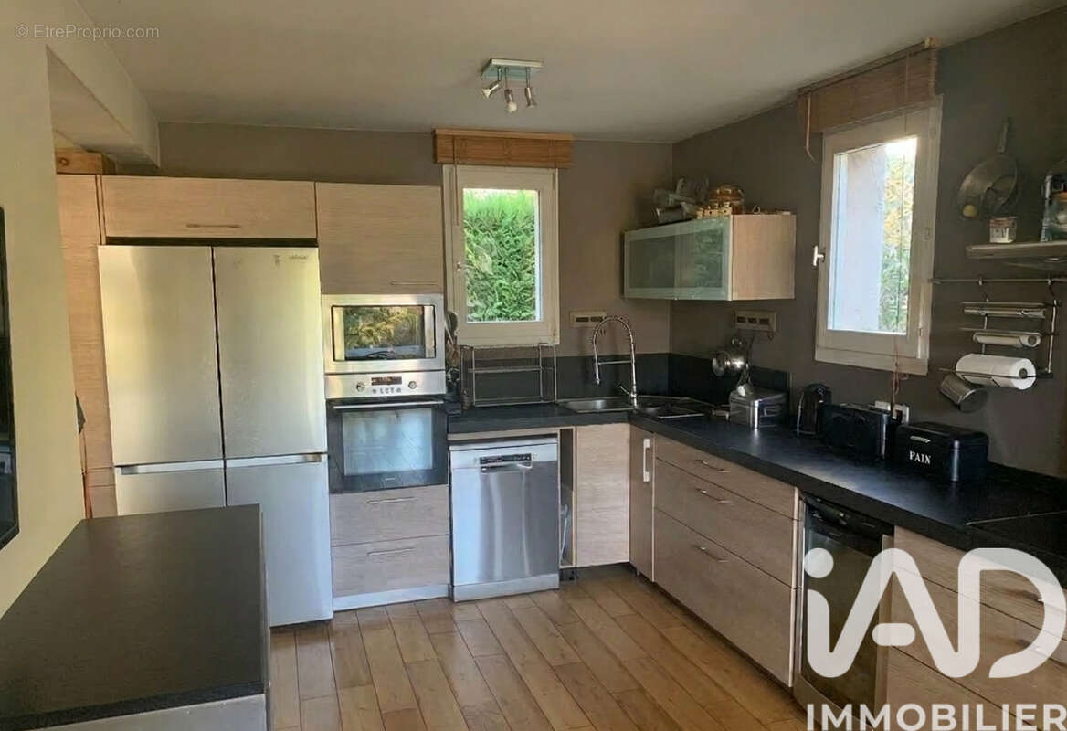 Photo 4 - Maison à VERRIERES-LE-BUISSON