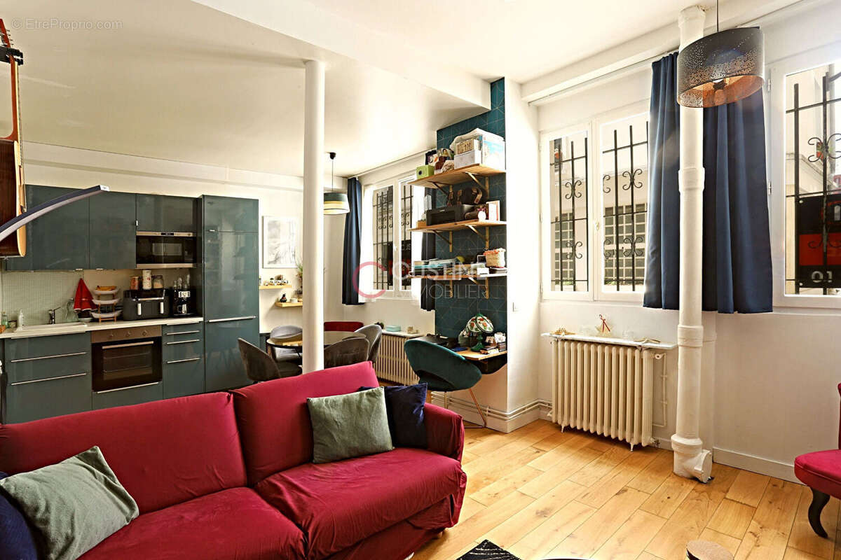 Appartement à PARIS-18E