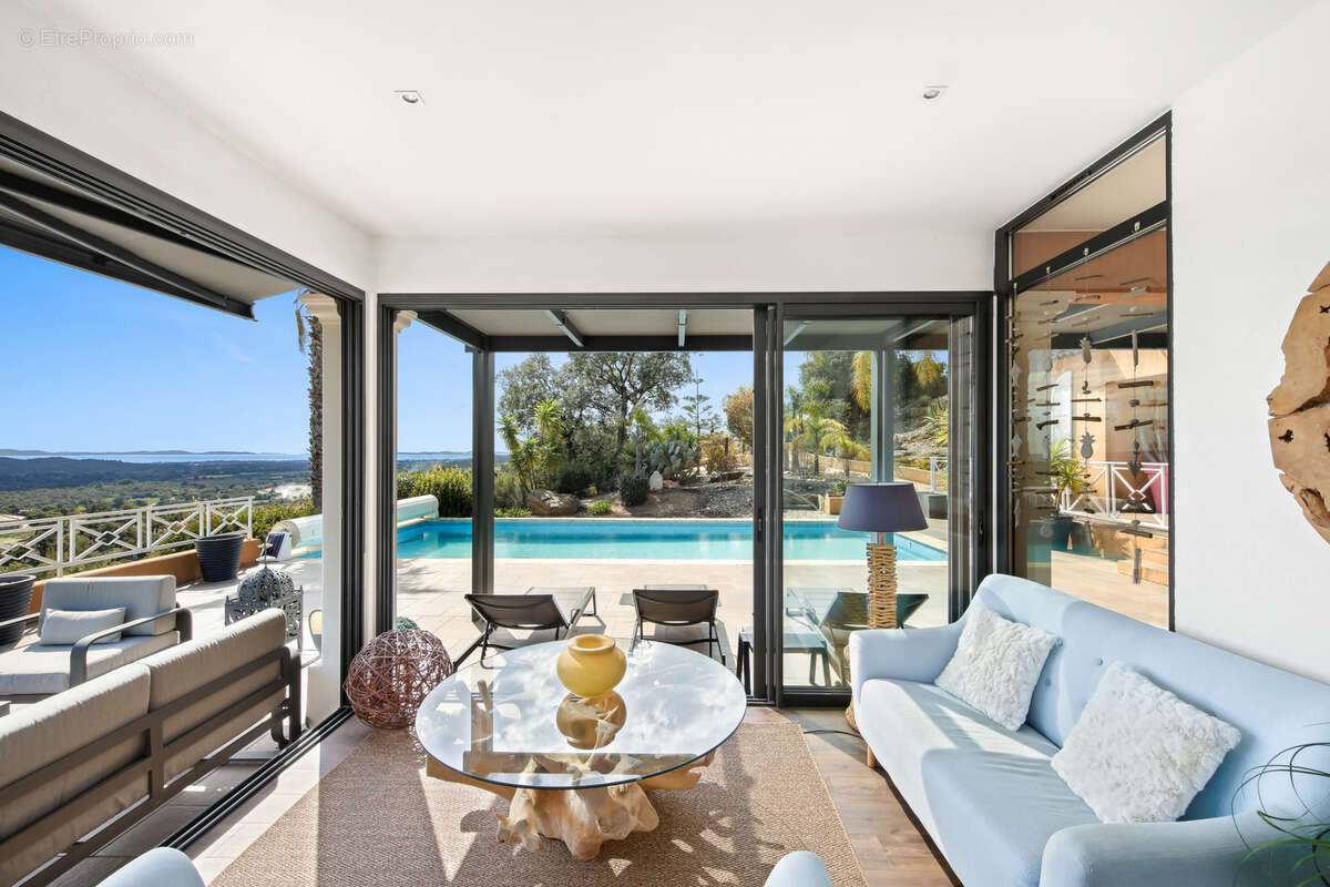 Maison à LA LONDE-LES-MAURES