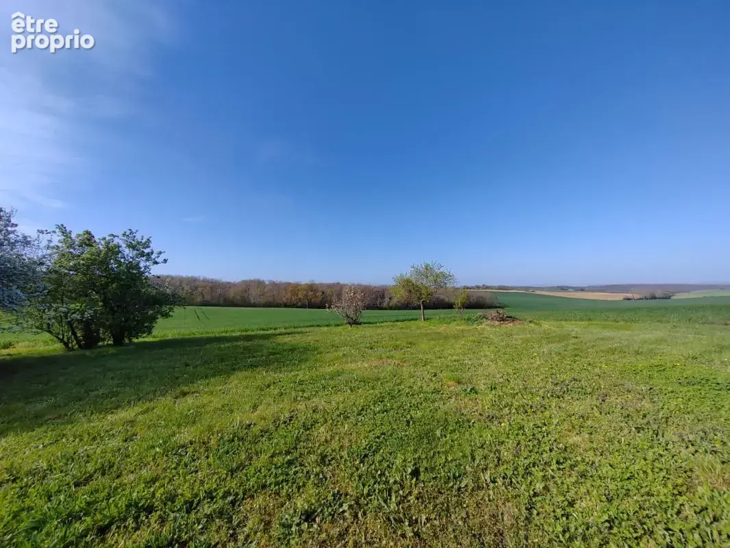 Située à MIRAMONT LATOUR, maison à rénover avec vue panoramique - photo 8