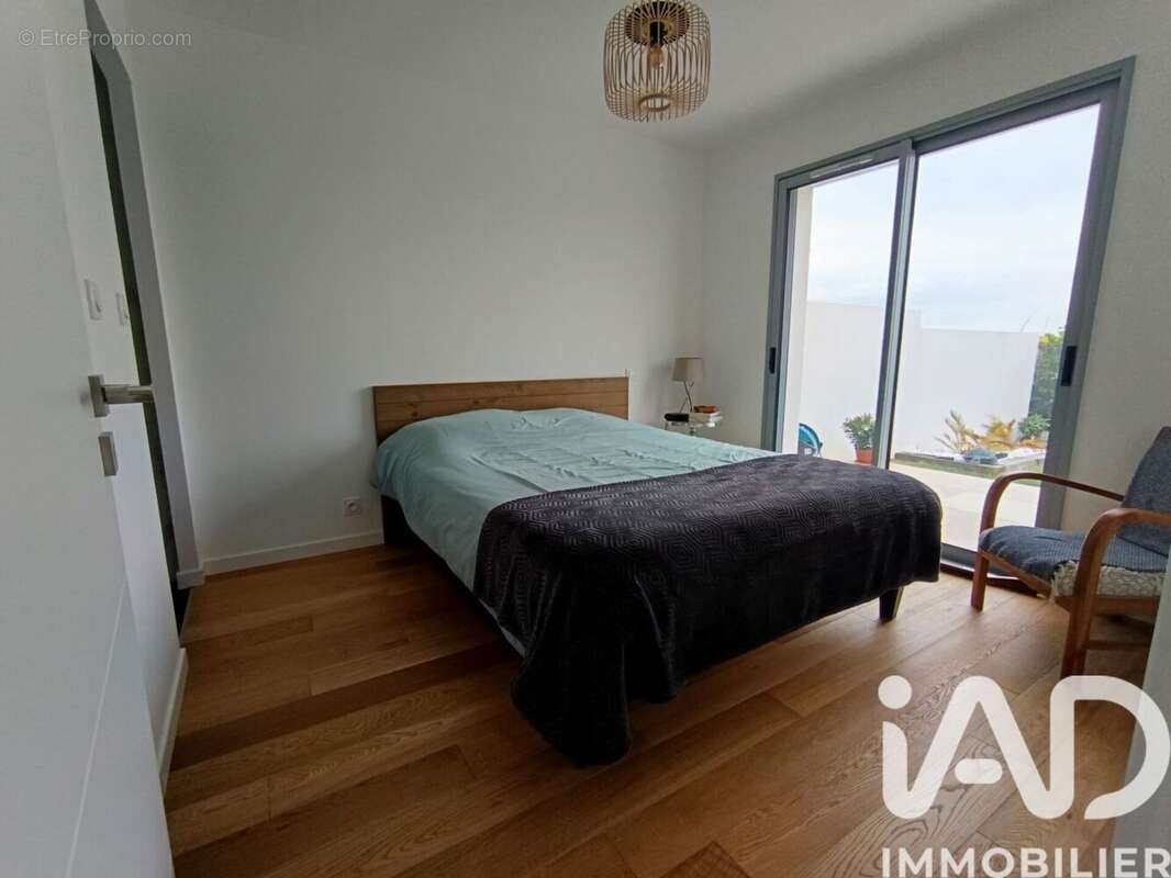 Maison 102 m² à Saint-Ouen-D'aunis  - photo 7
