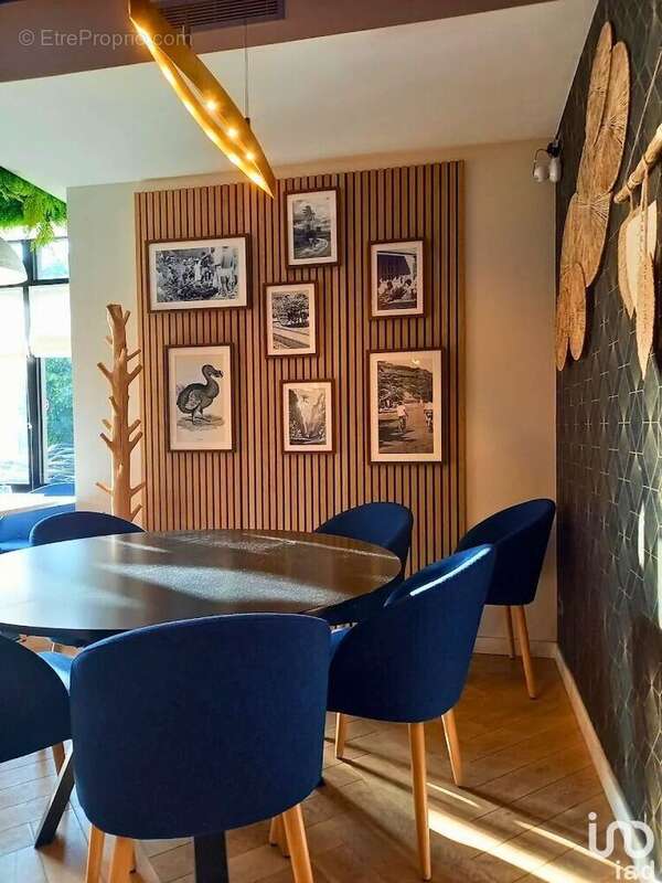 Photo 4 - Commerce à BURES-SUR-YVETTE