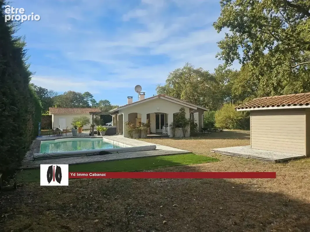 Salles – Belle maison de plain-pied avec piscine, grands volumes et terrain de plus de 2 400 m² Un cadre privilégié, de beaux vo - photo 12