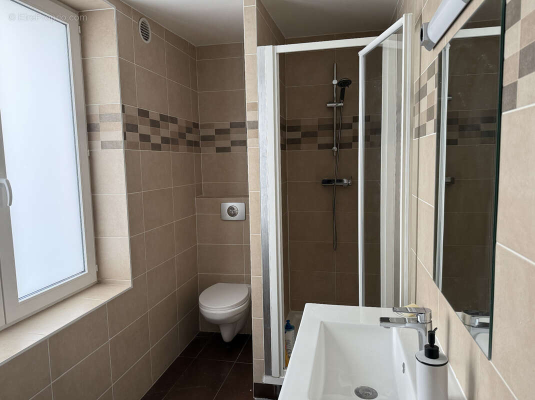 Appartement à PARIS-11E