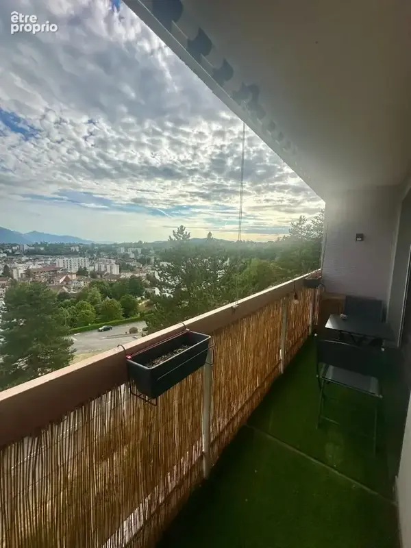 Appartement à VOIRON