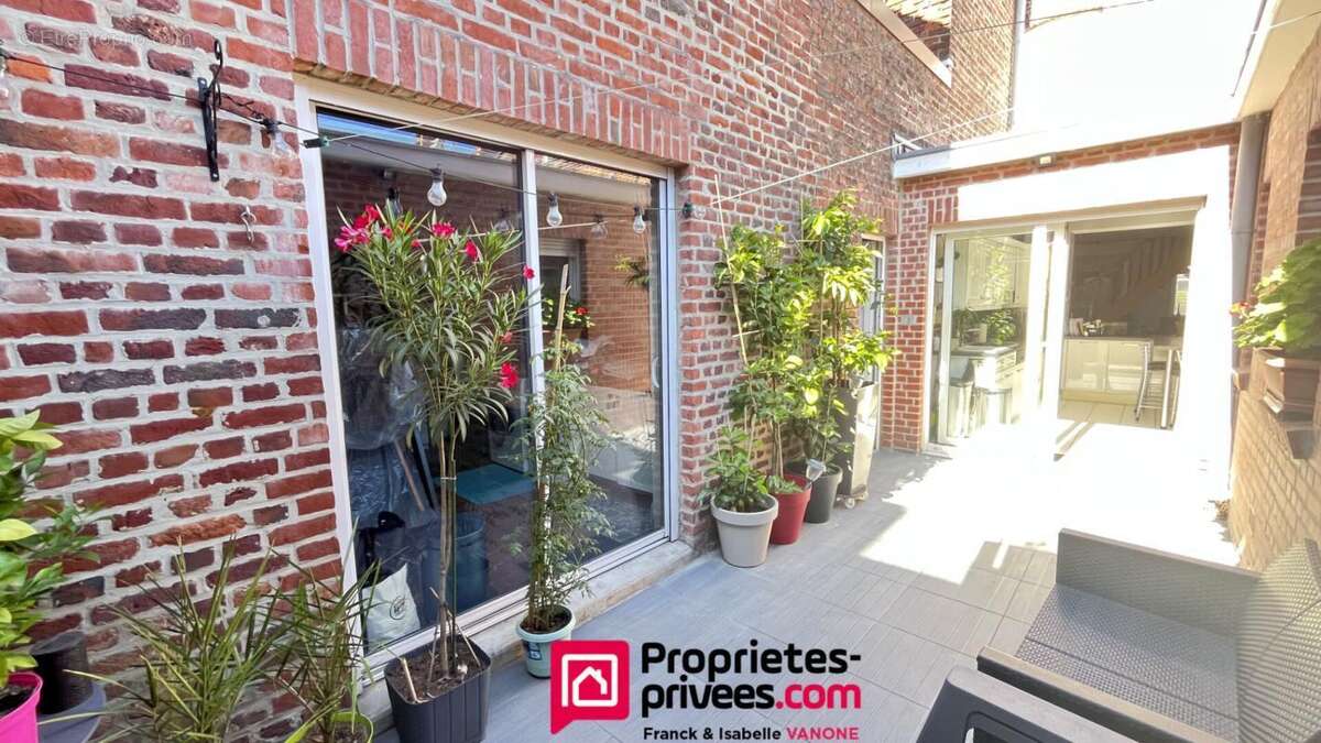 Ensemble immobilier : une maison 4 chambres 135 m² + une maison de 86m² à rénover - photo 9