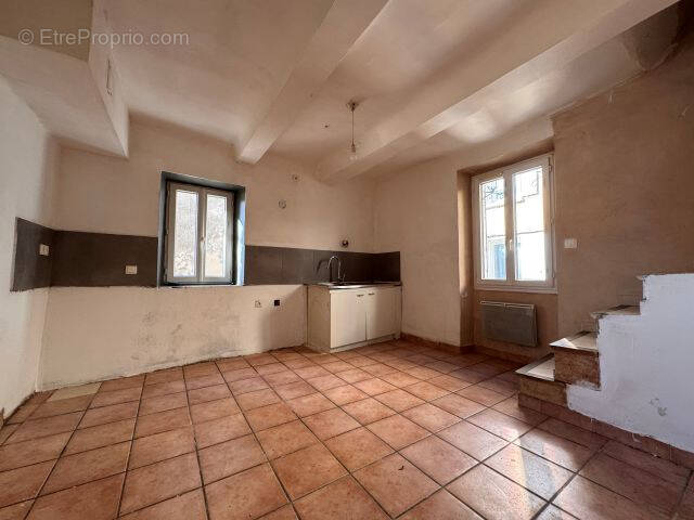 Maison à PEYROLLES-EN-PROVENCE