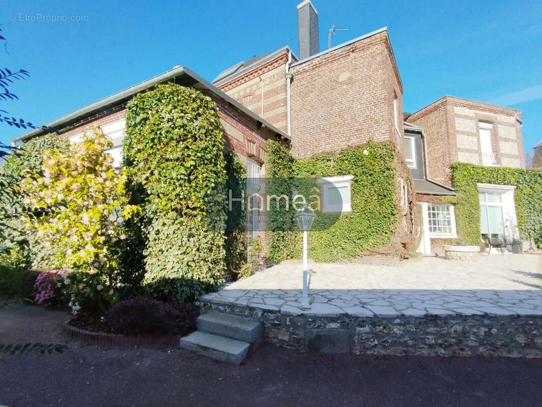 Propriété d'exception 5 chambres au cœur d'Yvetot ! - photo 23