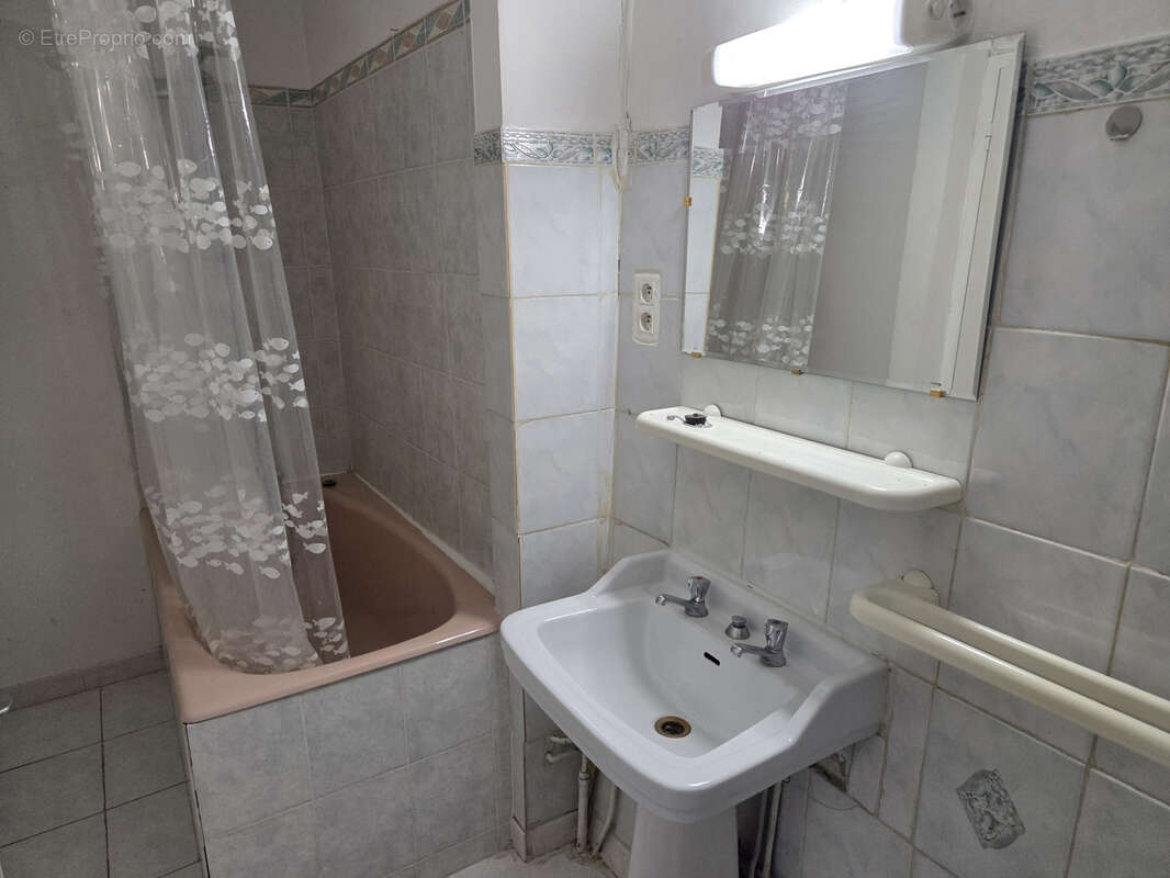 Maison à LES CABANNES